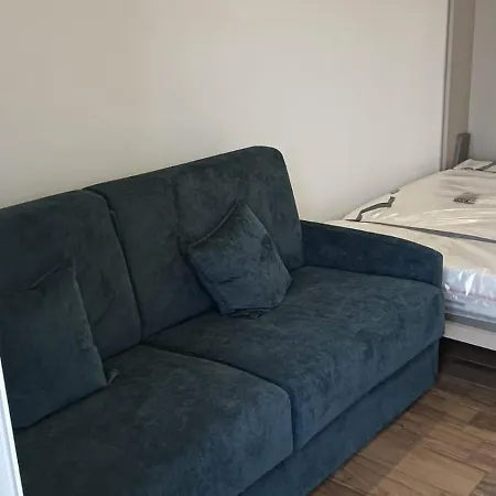 La Tana Del Lupo Apartmán *